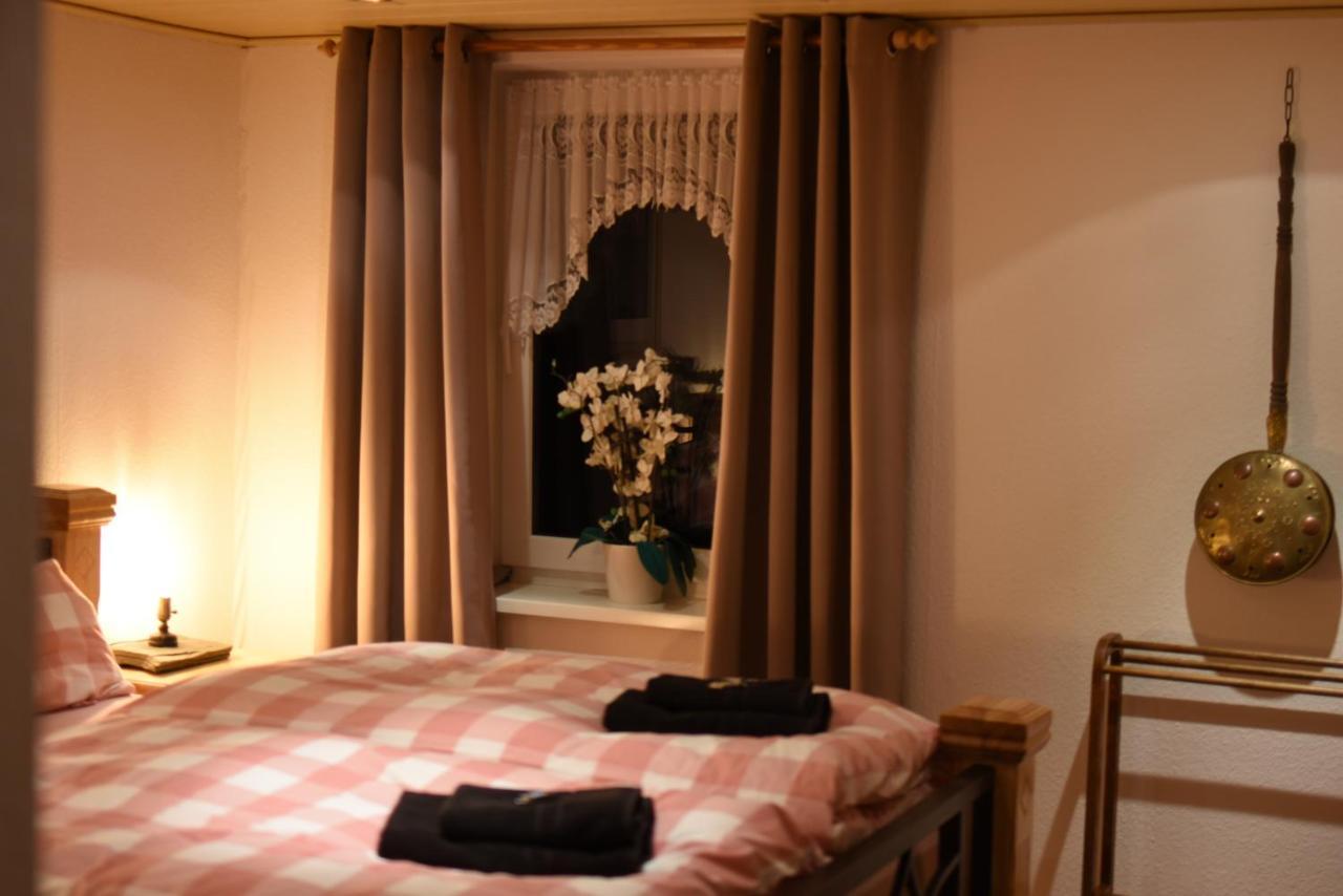 לאנגלסהיים Ferienwohnung Casa Da Maria מראה חיצוני תמונה